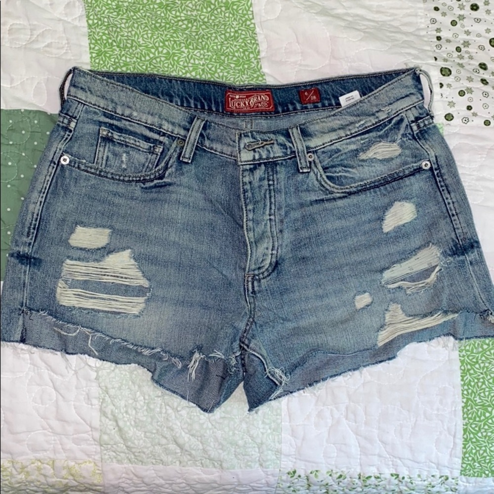 Lucky shorts
